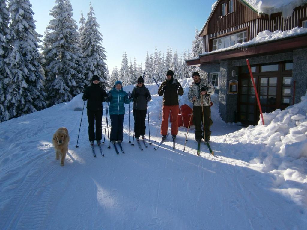 Horska Chata Sedmidoli Hotel Špindlerŭv Mlýn Екстериор снимка